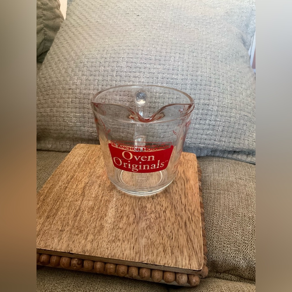 Vintage Anchor Hocking Oven Originals Two-Cup Measuring Cup, D Handle